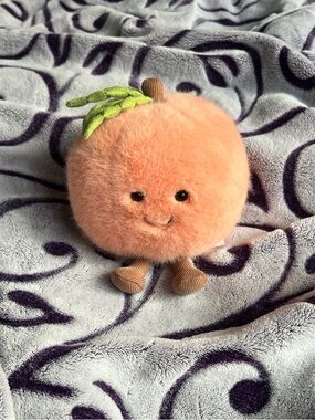 Jellycat Amuseables Peach🍑